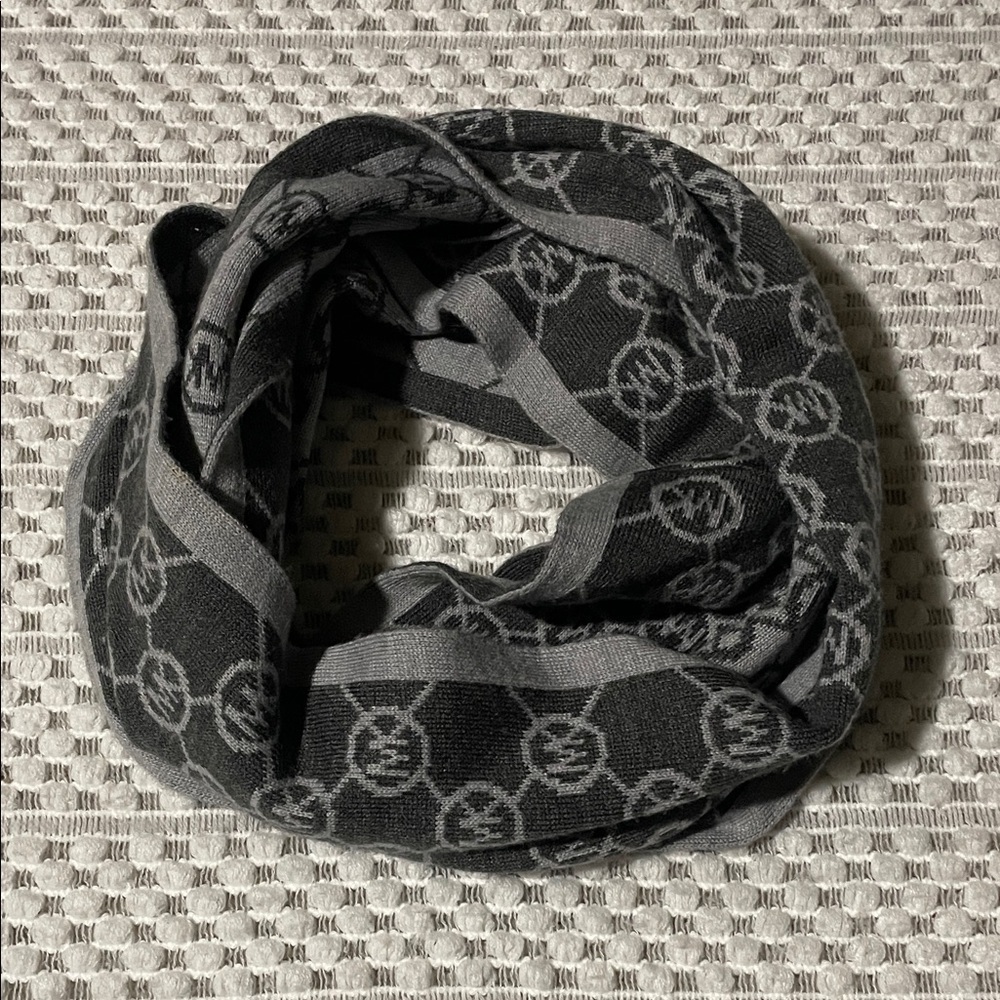 Michael Kors Infinity Scarf